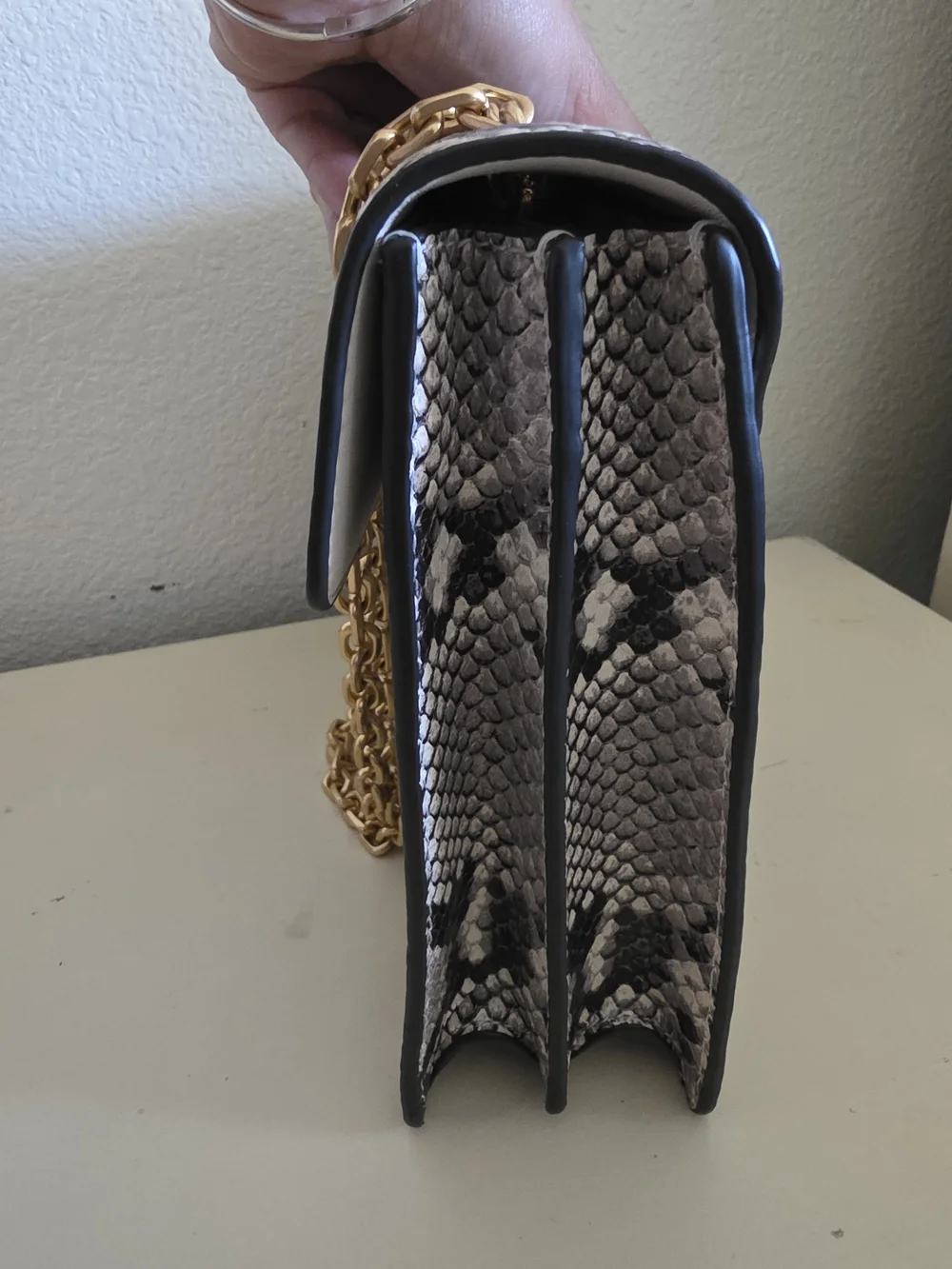 Elegant Gray Snakeskin-Print Embossed Shoulder Bag with Gold Hardware